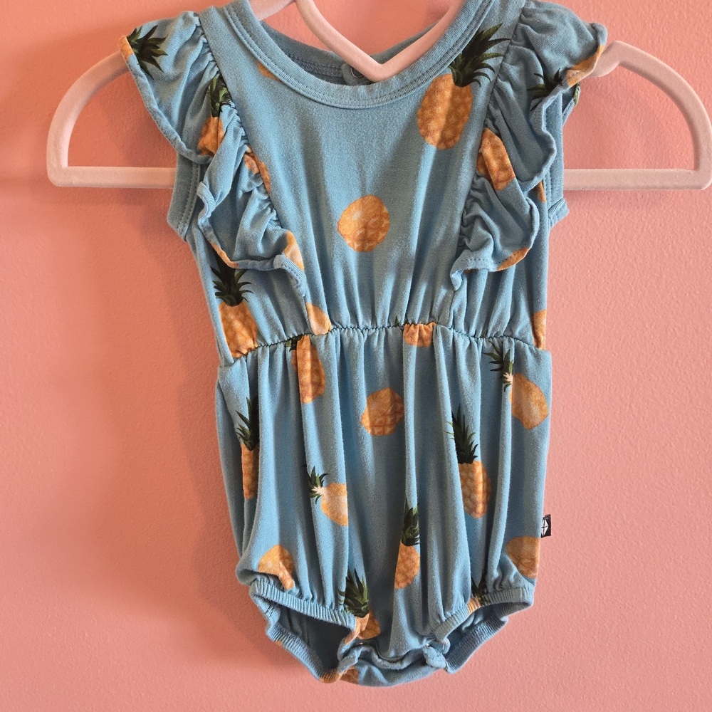 Kyte BABY Blue Pineapple Print Bodysuit